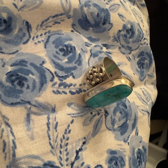 Turquoise Silver Ring - Picture 3 of 3